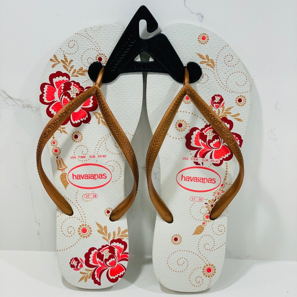 Havaianas Bronze Strap Size 7/8 NWT